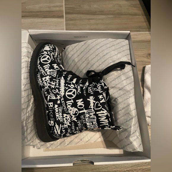 Aldo Size 7 - Picture 2 of 3